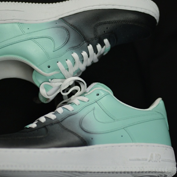 Air Force 1's - Picture 3 of 4